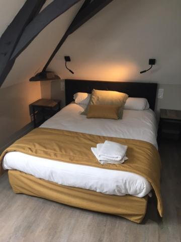 Готель Le Relais Saint-Quentin-les-Anges Екстер'єр фото