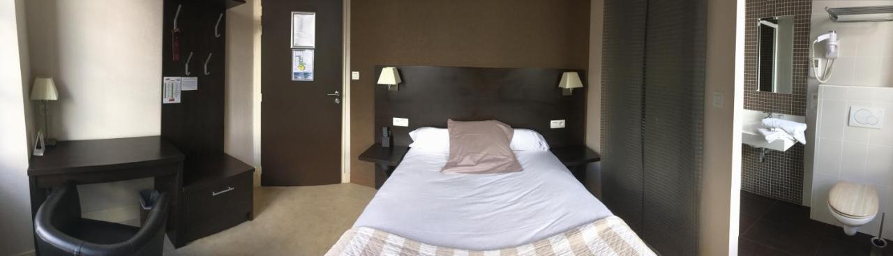 Готель Le Relais Saint-Quentin-les-Anges Екстер'єр фото
